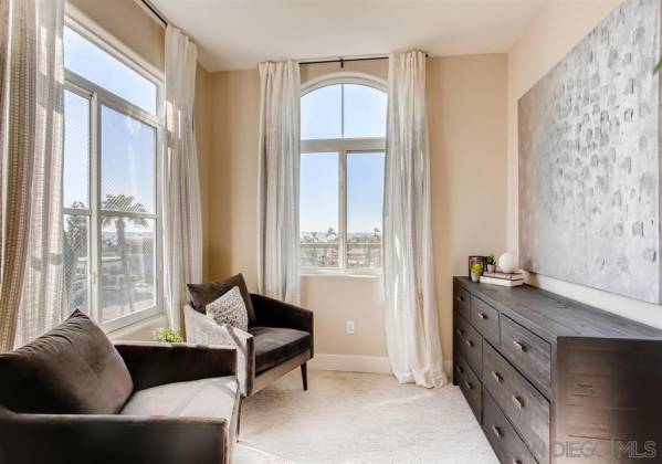 3275 5th Ave, San Diego, California, United States 92103, 2 Bedrooms Bedrooms, ,For sale,5th Ave,200021947