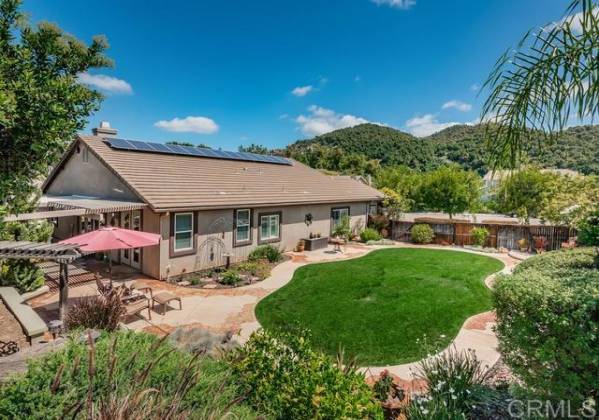 3271 Oak Wood Ln, Escondido, California, United States 92027, 3 Bedrooms Bedrooms, ,For sale,Oak Wood Ln,200021963