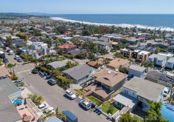 2172 Oxford Avenue, Cardiff By The Sea, California, United States 92007, 4 Bedrooms Bedrooms, ,1 BathroomBathrooms,For sale,Oxford Avenue,200021992