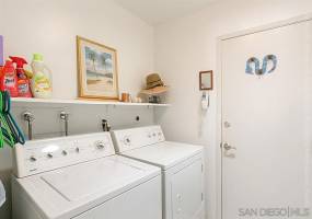 4722 Calle De Vida, San Diego, California, United States 92124, 4 Bedrooms Bedrooms, ,For sale,Calle De Vida,200022002