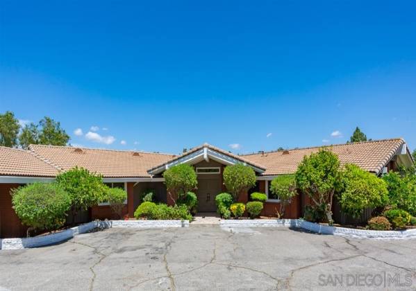 18520 Bernardo Trails Dr, San Diego, California, United States 92128, 4 Bedrooms Bedrooms, ,For sale,Bernardo Trails Dr,200022011