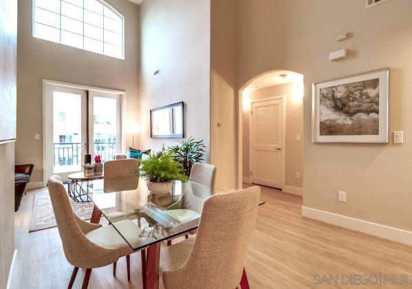 3275 5th Ave, San Diego, California, United States 92103, 2 Bedrooms Bedrooms, ,For sale,5th Ave,200022012