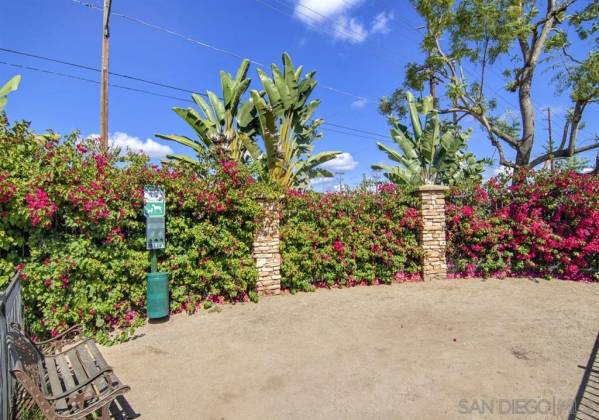 101 Spruce St, Escondido, California, United States 92025, 2 Bedrooms Bedrooms, ,For sale,Spruce St,200022021