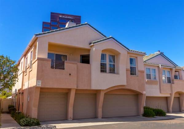 7663 Hazard Center Dr., San Diego, California, United States 92108, 2 Bedrooms Bedrooms, ,For sale,Hazard Center Dr.,200022026