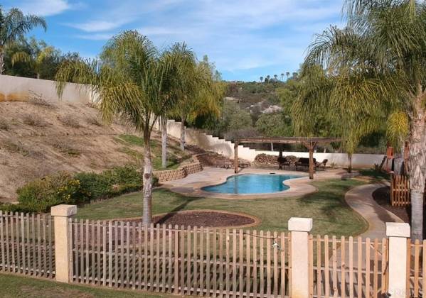 17361 Rising Dale Way, Ramona, California, United States 92065, 3 Bedrooms Bedrooms, ,For sale,Rising Dale Way,200022027