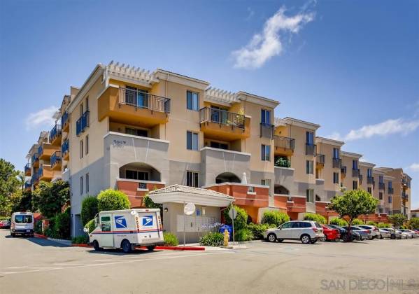 3887 Pell Place, San Diego, California, United States 92130, 2 Bedrooms Bedrooms, ,For sale,Pell Place,200022029