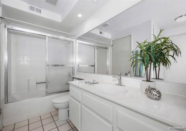 7486 Altiva Pl, Carlsbad, California, United States 92009, 1 Bedroom Bedrooms, ,For sale,Altiva Pl,200022031