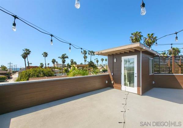 4767 Pescadero Avenue, San Diego, California, United States 92107, 3 Bedrooms Bedrooms, ,For sale,Pescadero Avenue,200022041