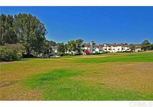 1222 RIVER GLEN ROW, SAN DIEGO, California, United States 92111, 2 Bedrooms Bedrooms, ,For sale,RIVER GLEN ROW,200022042