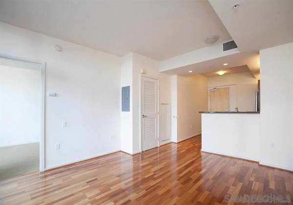 321 10th Ave, San Diego, California, United States 92101, 1 Bedroom Bedrooms, ,For sale,10th Ave,200022053