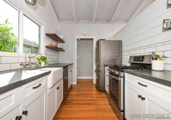 6573 Carthage St, San Diego, California, United States 92120, 3 Bedrooms Bedrooms, ,For sale,Carthage St,200022056