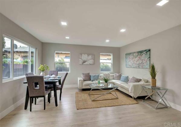 3673 Birch St, San Diego, California, United States 92113, 2 Bedrooms Bedrooms, ,For sale,Birch St,200022065