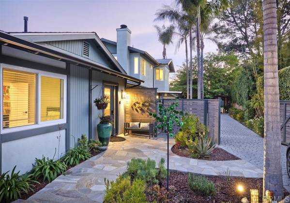 1802 Hygeia Ave, Encinitas, California, United States 92024, 4 Bedrooms Bedrooms, ,For sale,Hygeia Ave,200022076