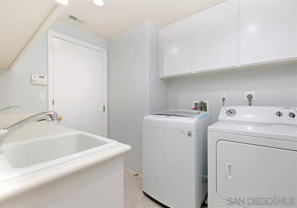 4953 Mcgill Way, San Diego, California, United States 92130, 5 Bedrooms Bedrooms, ,1 BathroomBathrooms,For sale,Mcgill Way,200022104