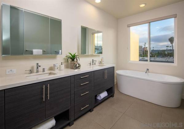 2820 Carleton St, San Diego, California, United States 92106, 3 Bedrooms Bedrooms, ,1 BathroomBathrooms,For sale,Carleton St,200022136