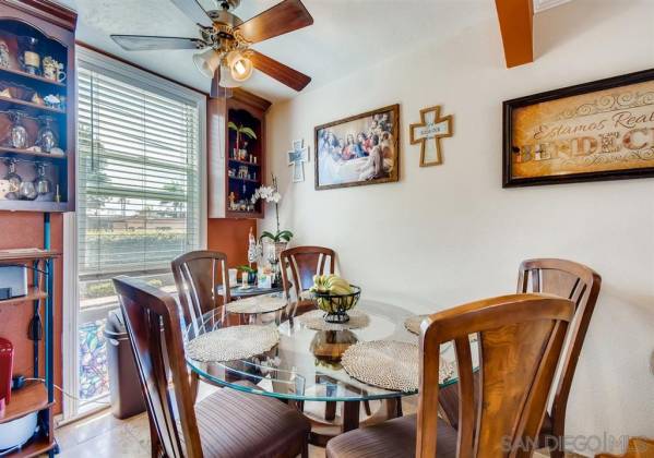 1472 Iris Ave, Imperial Beach, California, United States 91932, 2 Bedrooms Bedrooms, ,For sale,Iris Ave,200022273