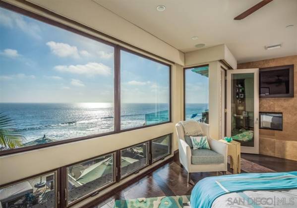 1614 Neptune Ave, Encinitas, California, United States 92024, 5 Bedrooms Bedrooms, ,1 BathroomBathrooms,For sale,Neptune Ave,200026205