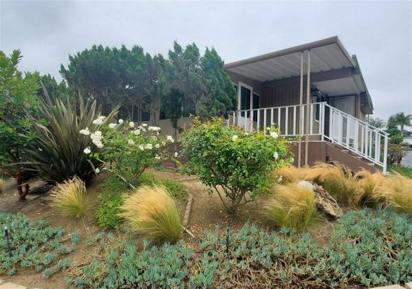 444 El Camino Real, Encinitas, California, United States 92024, 2 Bedrooms Bedrooms, ,For sale,El Camino Real,200029385