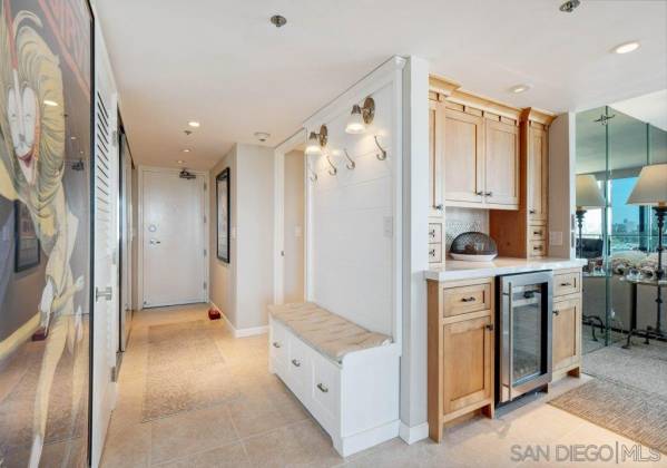 1750 Avenida Del Mundo, Coronado, California, United States 92118, 2 Bedrooms Bedrooms, ,For sale,Avenida Del Mundo,200031766