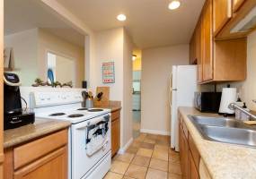 1780 El Camino Real, Encinitas, California, United States 92024, 2 Bedrooms Bedrooms, ,For sale,El Camino Real,200034021