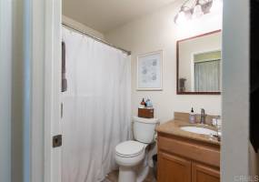 1780 El Camino Real, Encinitas, California, United States 92024, 2 Bedrooms Bedrooms, ,For sale,El Camino Real,200034021