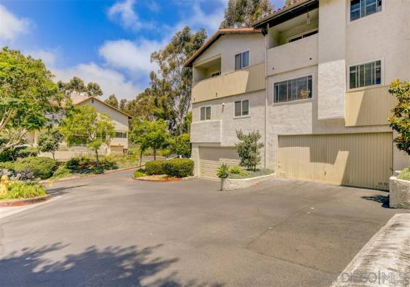 3862 La Jolla Village Drive, La Jolla, California, United States 92037, 2 Bedrooms Bedrooms, ,1 BathroomBathrooms,For sale,La Jolla Village Drive,200034257