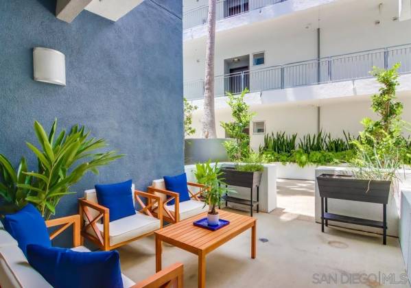 101 Market St, San Diego, California, United States 92101, 2 Bedrooms Bedrooms, ,1 BathroomBathrooms,For sale,Market St,200034862