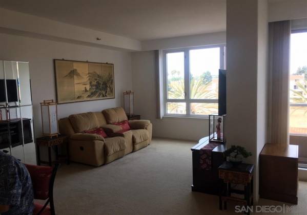 3890 Nobel, San Diego, California, United States 92122, 2 Bedrooms Bedrooms, ,For sale,Nobel,200037562