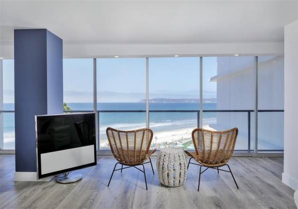 1780 Avenida del Mundo, Coronado, California, United States 92118, 1 Bedroom Bedrooms, ,For sale,Avenida del Mundo,200037792