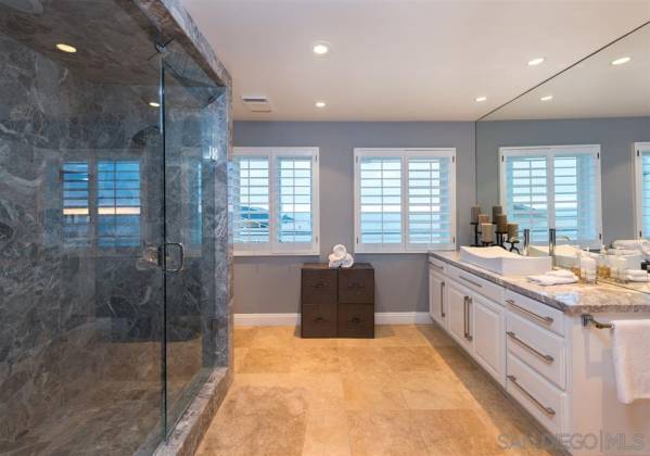 7310 Vista Del Mar, La Jolla, California, United States 92037, 3 Bedrooms Bedrooms, ,1 BathroomBathrooms,For sale,Vista Del Mar,200037958