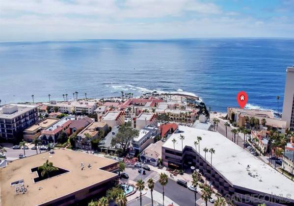 909 Coast Blvd, La Jolla, California, United States 92037, 2 Bedrooms Bedrooms, ,For sale,Coast Blvd,200038252