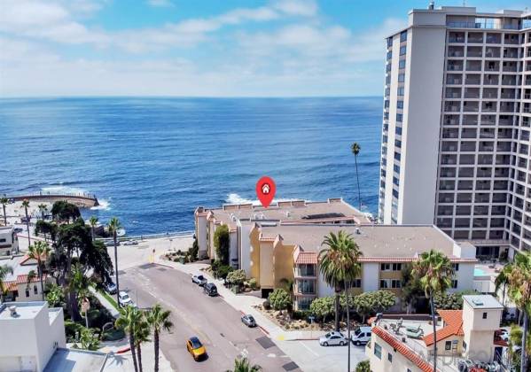 909 Coast Blvd, La Jolla, California, United States 92037, 2 Bedrooms Bedrooms, ,For sale,Coast Blvd,200038252