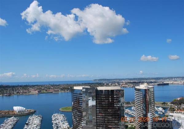 100 Harbor Drive, San Diego, California, United States 92101, 3 Bedrooms Bedrooms, ,1 BathroomBathrooms,For sale,Harbor Drive,200038414