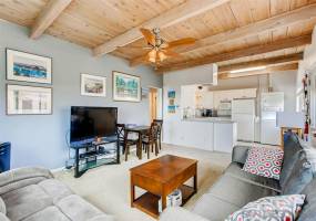 519 Stratford Ct, Del Mar, California, United States 92014, 2 Bedrooms Bedrooms, ,For sale,Stratford Ct,200038912