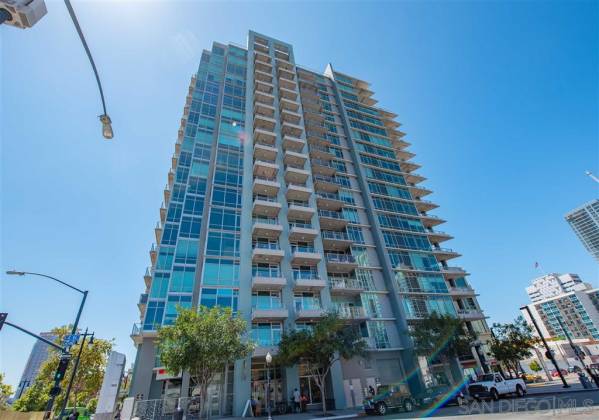 1080 Park Blvd, San Diego, California, United States 92101, 2 Bedrooms Bedrooms, ,For sale,Park Blvd,200039219