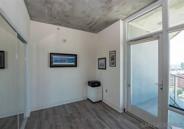 1080 Park Blvd, San Diego, California, United States 92101, 2 Bedrooms Bedrooms, ,For sale,Park Blvd,200039219