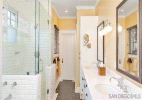 810 Adella Ave, Coronado, California, United States 92118, 4 Bedrooms Bedrooms, ,1 BathroomBathrooms,For sale,Adella Ave,200039237