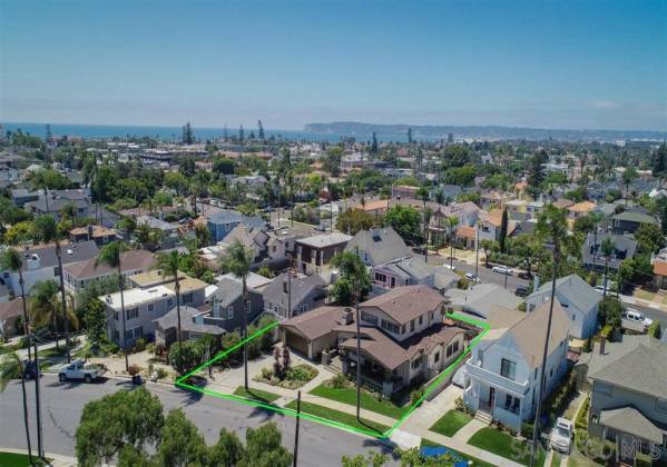 810 Adella Ave, Coronado, California, United States 92118, 4 Bedrooms Bedrooms, ,1 BathroomBathrooms,For sale,Adella Ave,200039237