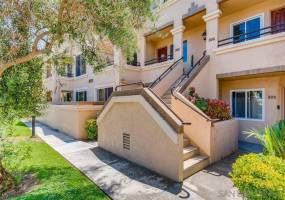 3975 Nobel Dr, San Diego, California, United States 92122, 2 Bedrooms Bedrooms, ,1 BathroomBathrooms,For sale,Nobel Dr,200039394