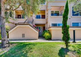 3975 Nobel Dr, San Diego, California, United States 92122, 2 Bedrooms Bedrooms, ,1 BathroomBathrooms,For sale,Nobel Dr,200039394