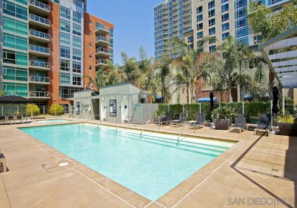 800 The Mark Ln, San Diego, California, United States 92101, 1 Bedroom Bedrooms, ,For sale,The Mark Ln,200038312