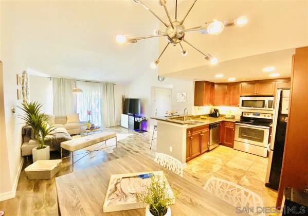 15393 MATURIN DRIVE, SAN DIEGO, California, United States 92127, 1 Bedroom Bedrooms, ,For sale,MATURIN DRIVE,200040838