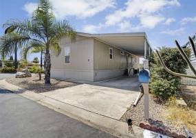 955 Howard Ave, Escondido, California, United States 92029, 3 Bedrooms Bedrooms, ,For sale,Howard Ave,200030772