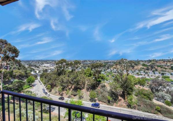 5985 Dandridge Ln, San Diego, California, United States 92115, 2 Bedrooms Bedrooms, ,For sale,Dandridge Ln,200040890