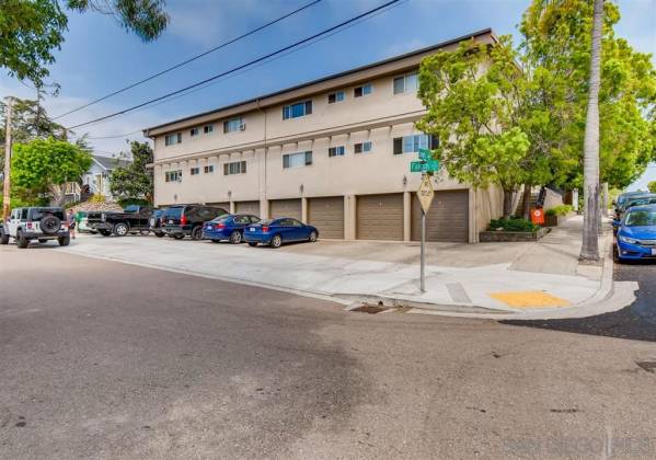 720 Lewis St, San Diego, California, United States 92103, 1 Bedroom Bedrooms, ,For sale,Lewis St,200040978