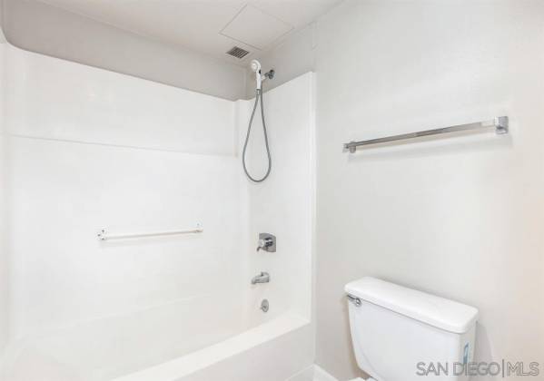 3635 7th Ave, San Diego, California, United States 92103, 3 Bedrooms Bedrooms, ,For sale,7th Ave,200041088