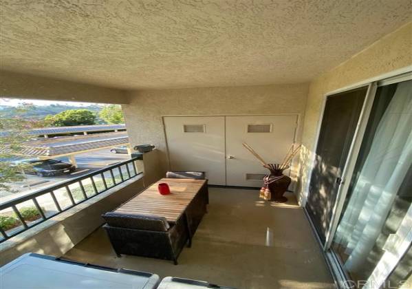 10840 Sabre Hill Drive, San Diego, California, United States 92128, 2 Bedrooms Bedrooms, ,For sale,Sabre Hill Drive,200041191