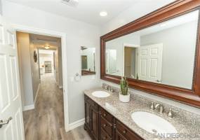 12841 Stone Canyon Rd, Poway, California, United States 92064, 5 Bedrooms Bedrooms, ,For sale,Stone Canyon Rd,200041507