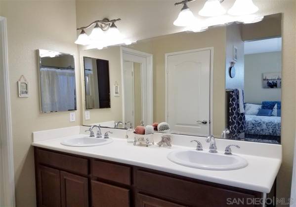 5088 Plaza Promenade, San Diego, California, United States 92123, 3 Bedrooms Bedrooms, ,For sale,Plaza Promenade,200039357