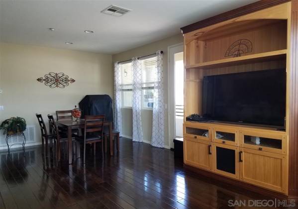 5088 Plaza Promenade, San Diego, California, United States 92123, 3 Bedrooms Bedrooms, ,For sale,Plaza Promenade,200039357